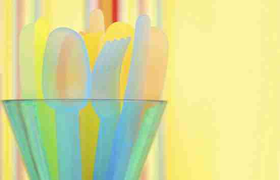 Food_colorful plastic utensils